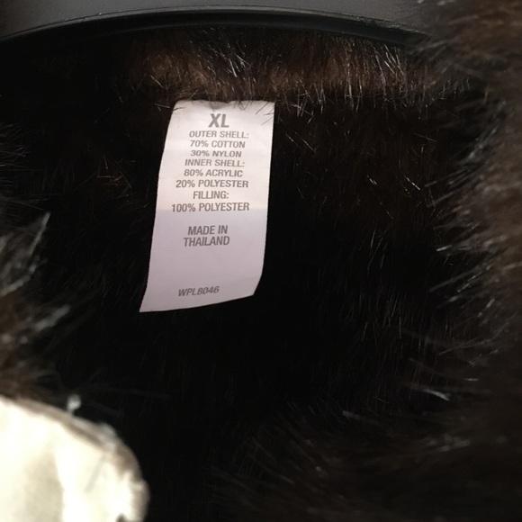 Women’s Reversible Vest - Picture 6 of 7